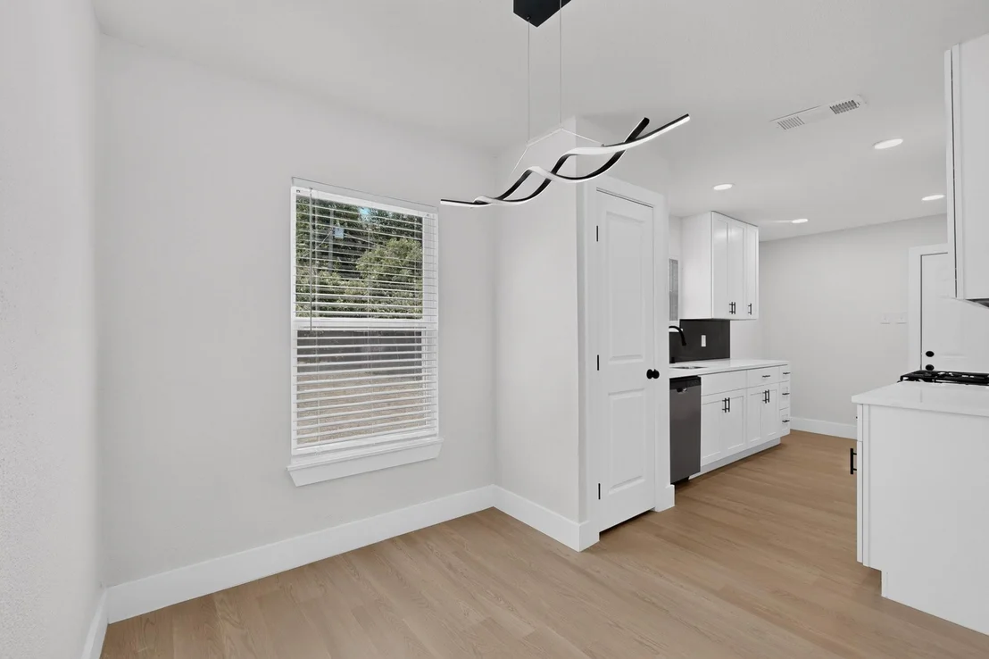 Photo of 808 Lilac Drive