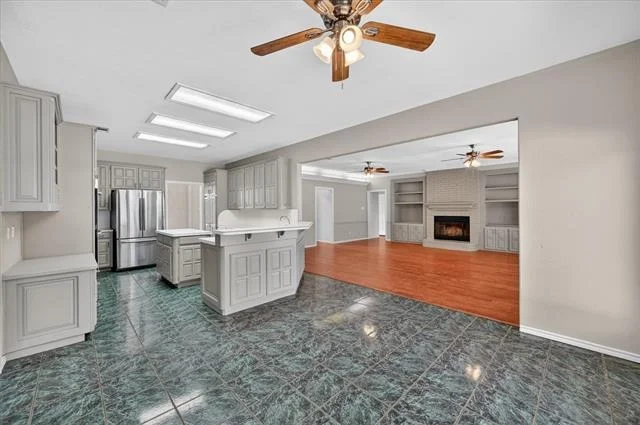 Photo of 2212 Summit Drive