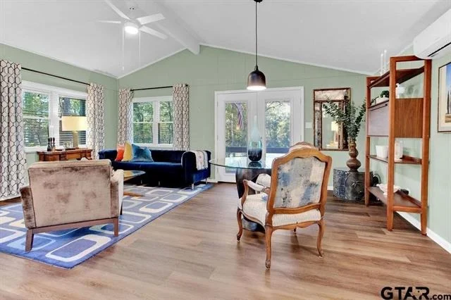 Photo of 212 Canyon Drive