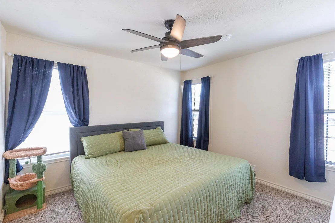 Photo of 2302 N 18th Street