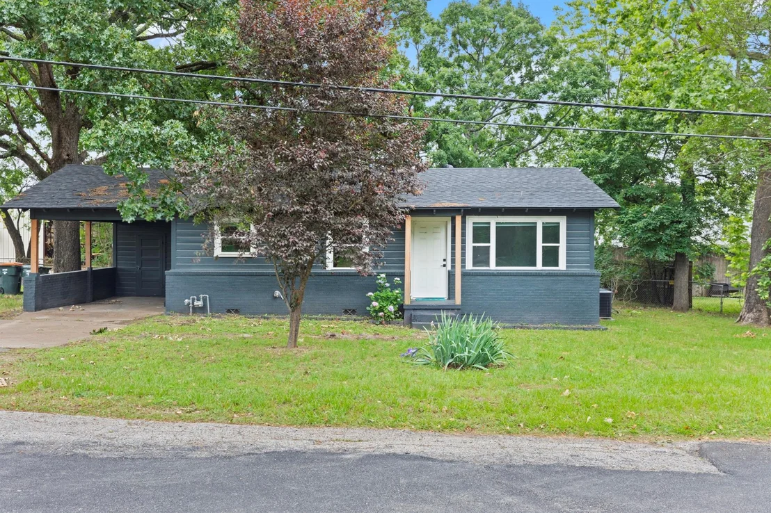 Photo of 2807 Willard Drive