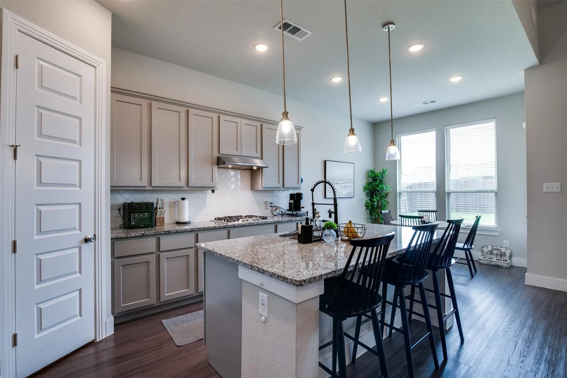 Photo of 1549 Sugarberry Drive