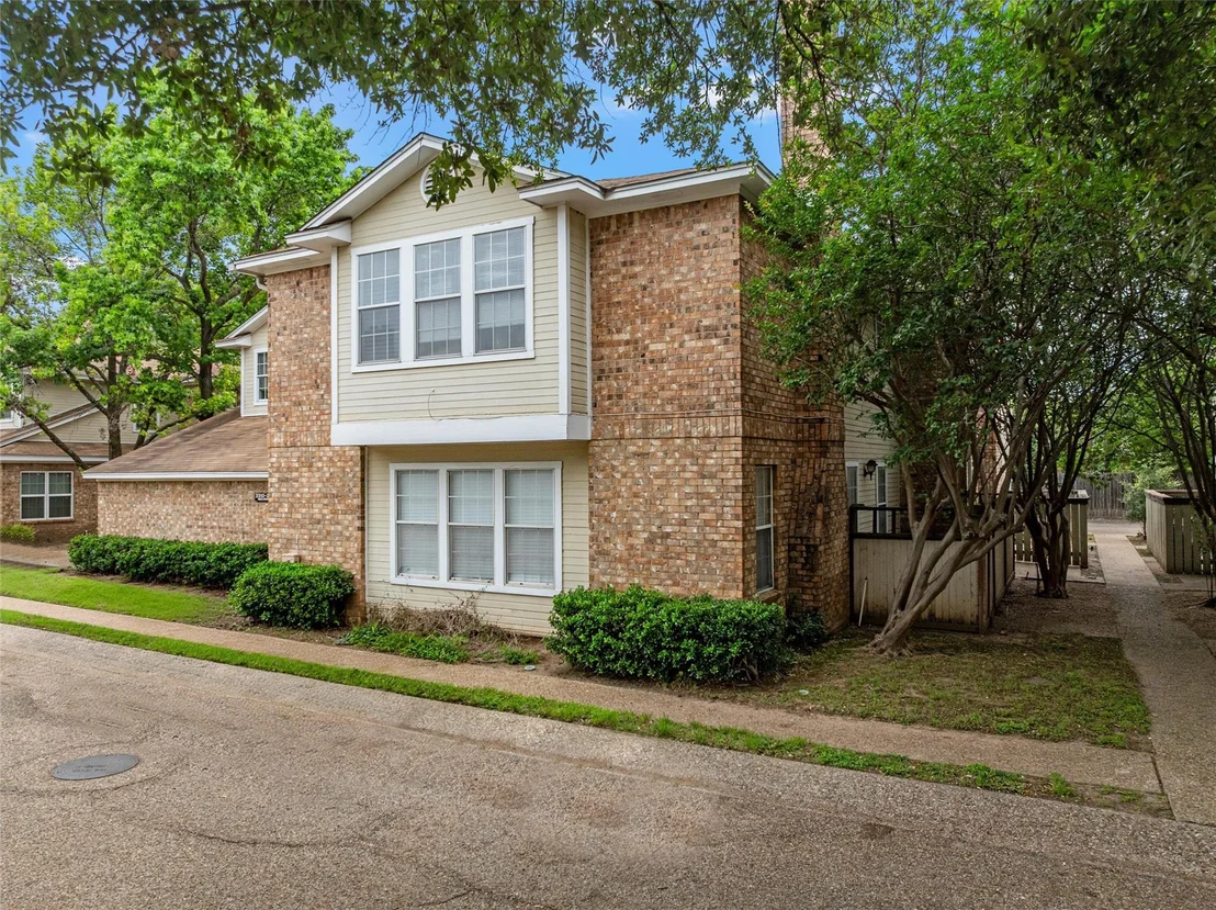 Photo of 2314 Melissa Drive