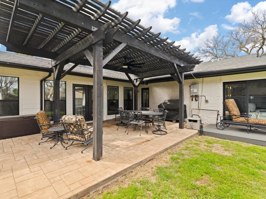 Photo of 3936 Cedar Bayou Drive