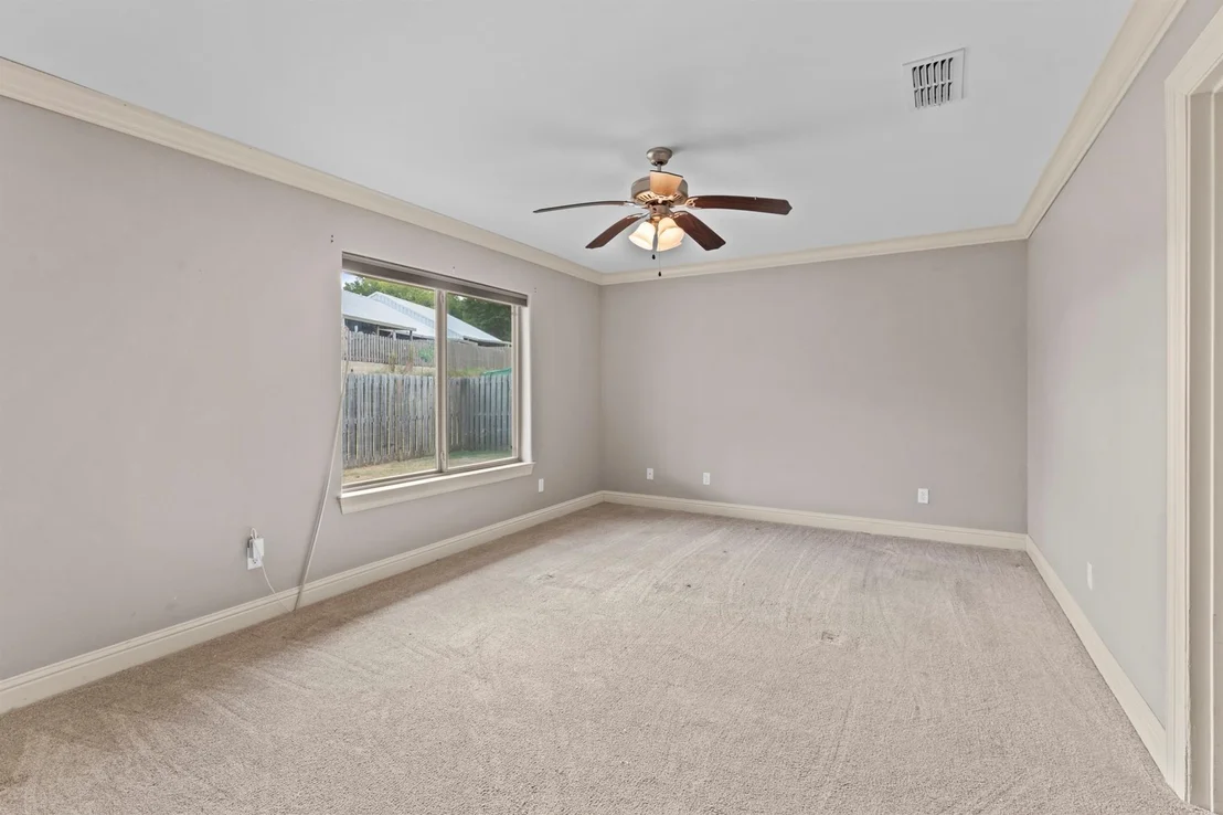 Photo of 1714 Yosemite Way