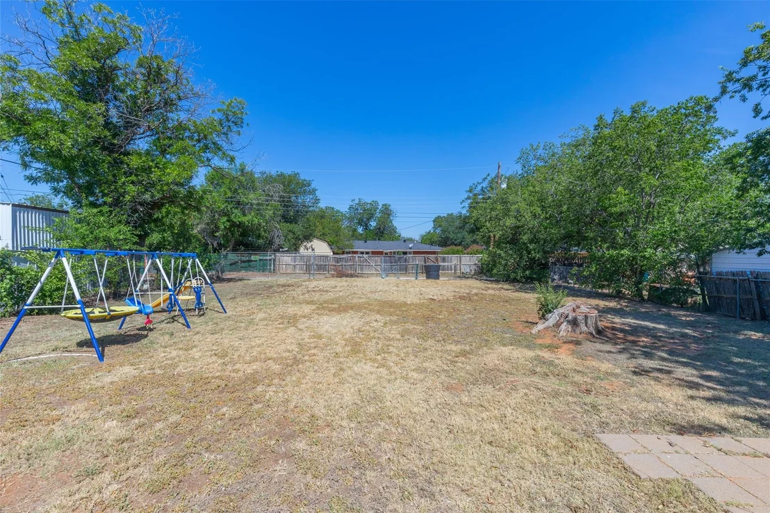Photo of 2618 Rountree Drive