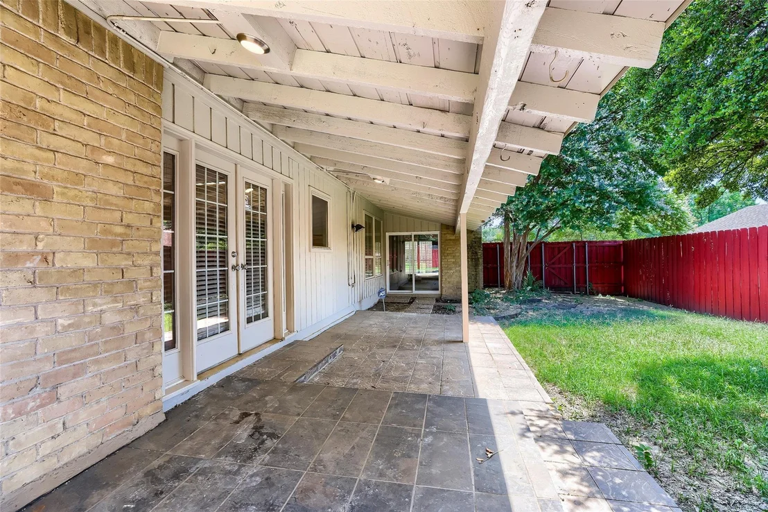 Photo of 6639 Roundrock Road