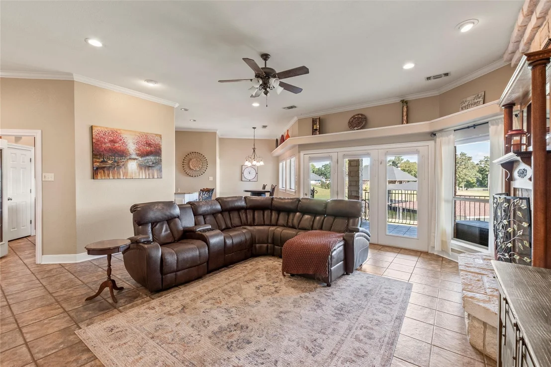 Photo of 180 Surls Drive