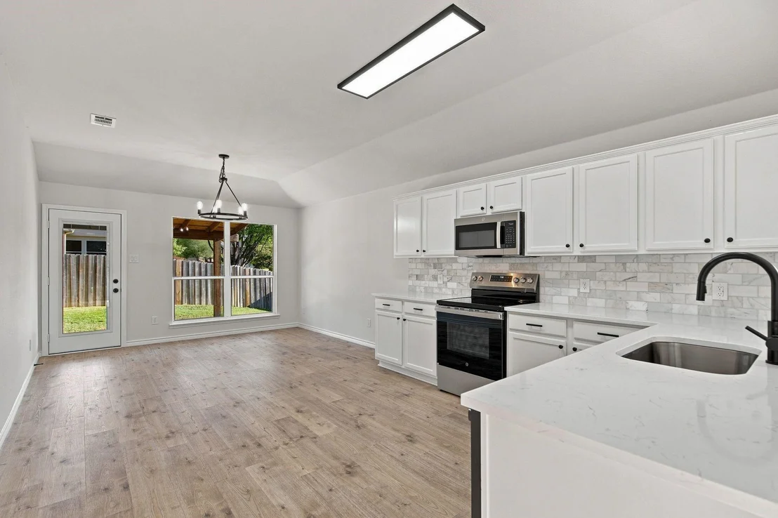 Photo of 704 Sequoia Drive