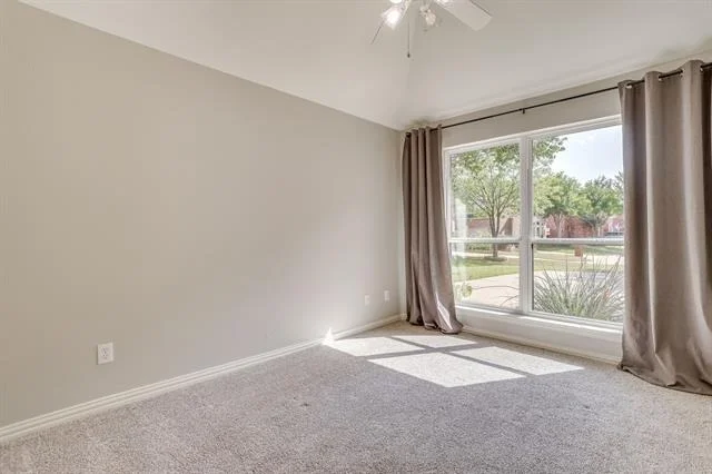 Photo of 18 Hideaway Court
