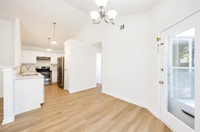 Photo of 102 Pinyon Lane