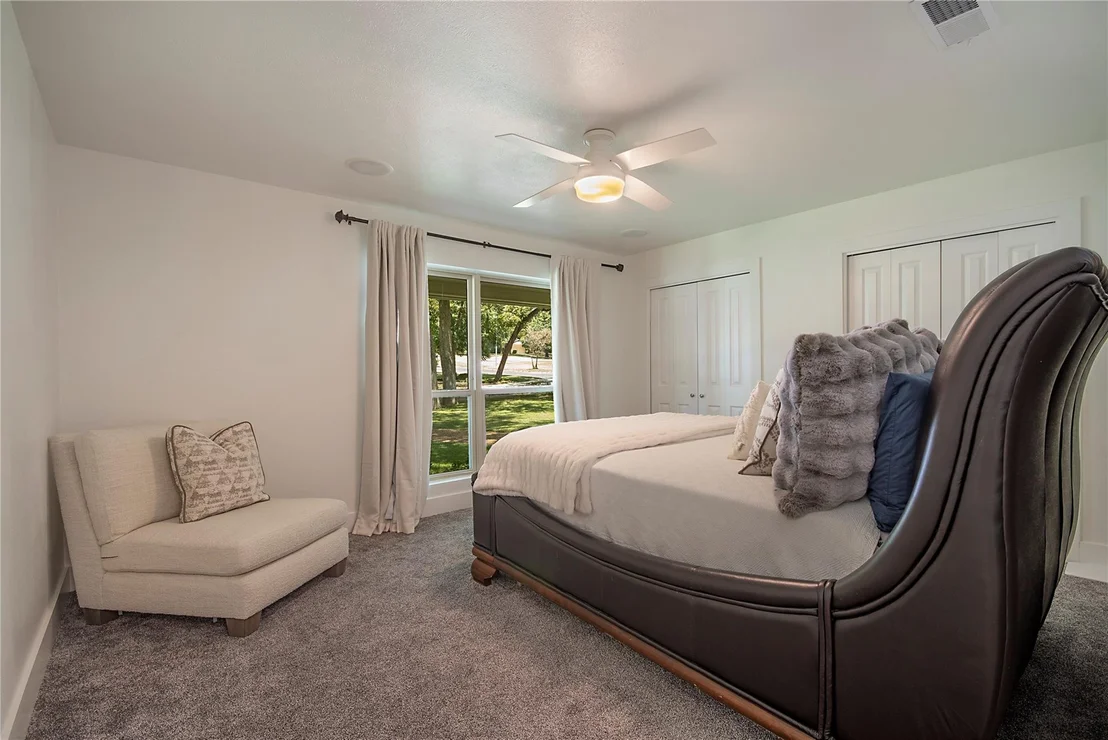 Photo of 1049 Forest Grove Drive