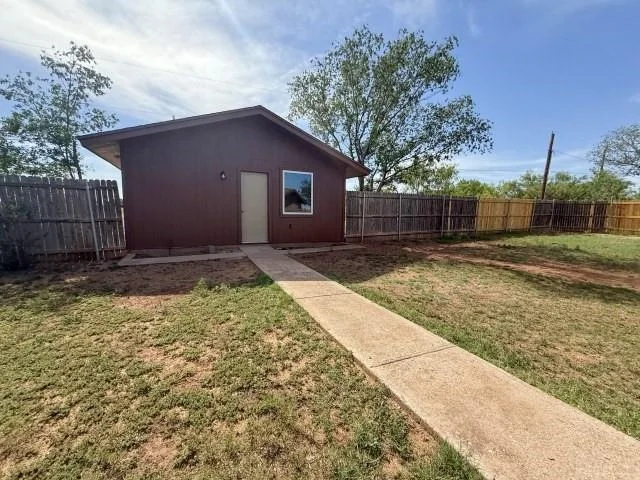 Photo of 1147 Graves Road