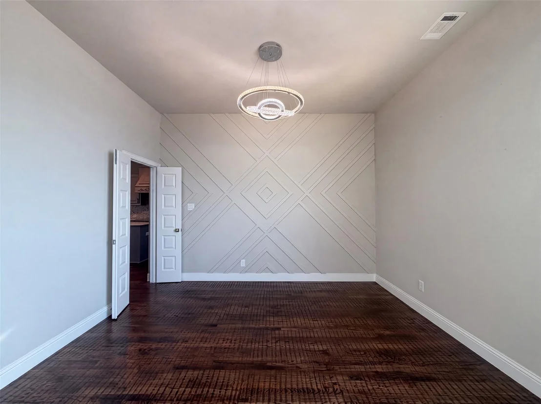 Photo of 1208 Redbud Street