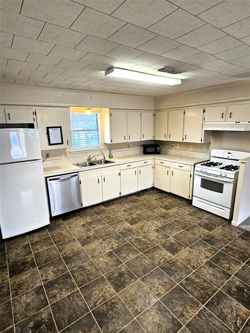 Photo of 105 N 3rd Street