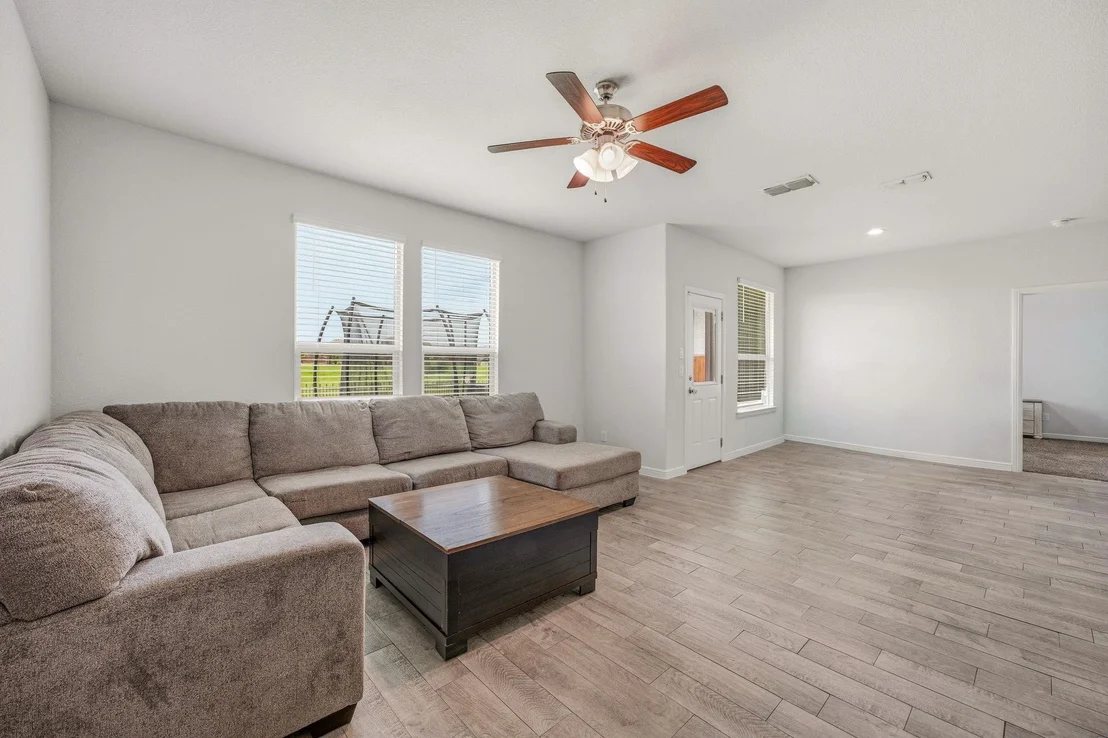 Photo of 1106 Burlingame Drive