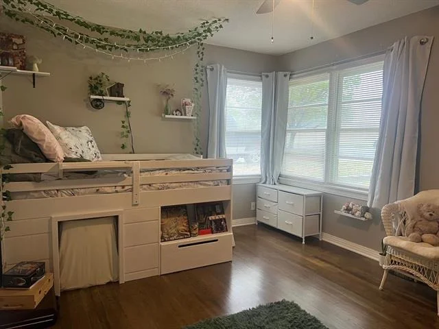 Photo of 1305 Hillcrest Drive