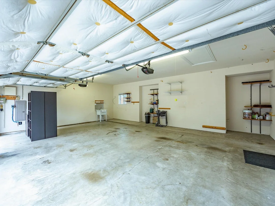 Photo of 412 Oriole Drive