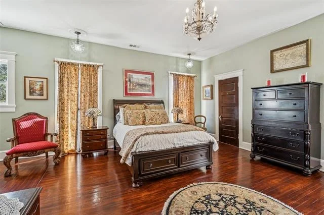 Photo of 705 Griffith Avenue