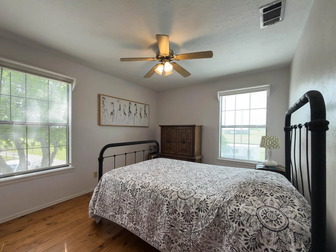 Photo of 5974 County Road 4100