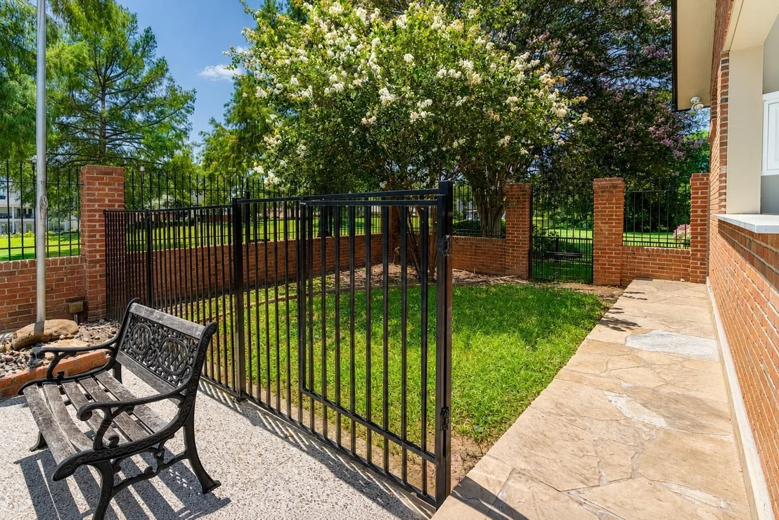 Photo of 6500 Hollytree Circle
