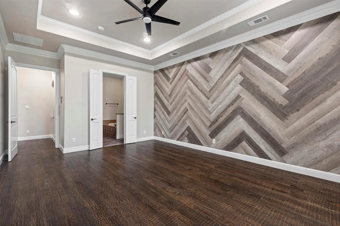 Photo of 2135 Lake Estates Drive