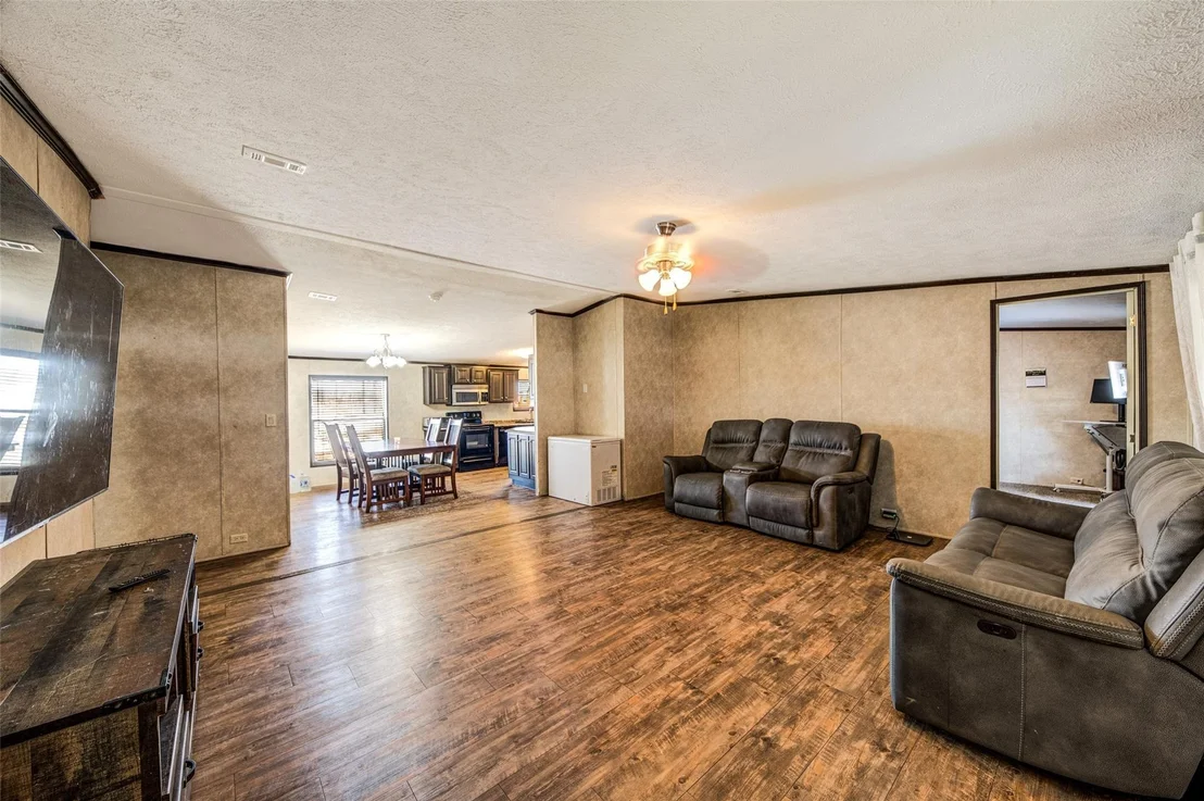Photo of 1420 County Road 4522