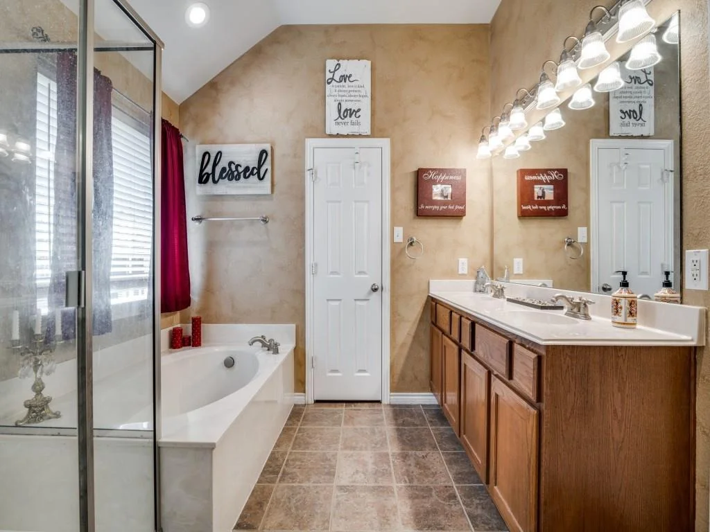 Photo of 6901 Westover Drive