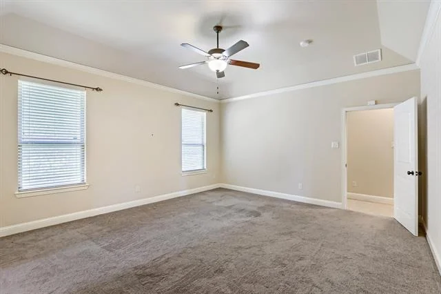 Photo of 123 White Oak Lane