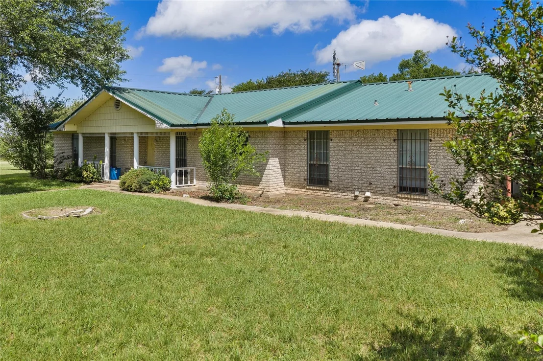 Photo of 440 Williams Road