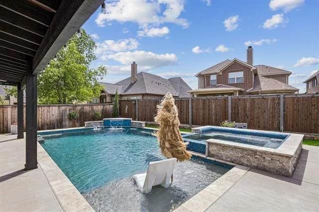 Photo of 1504 Grove Drive