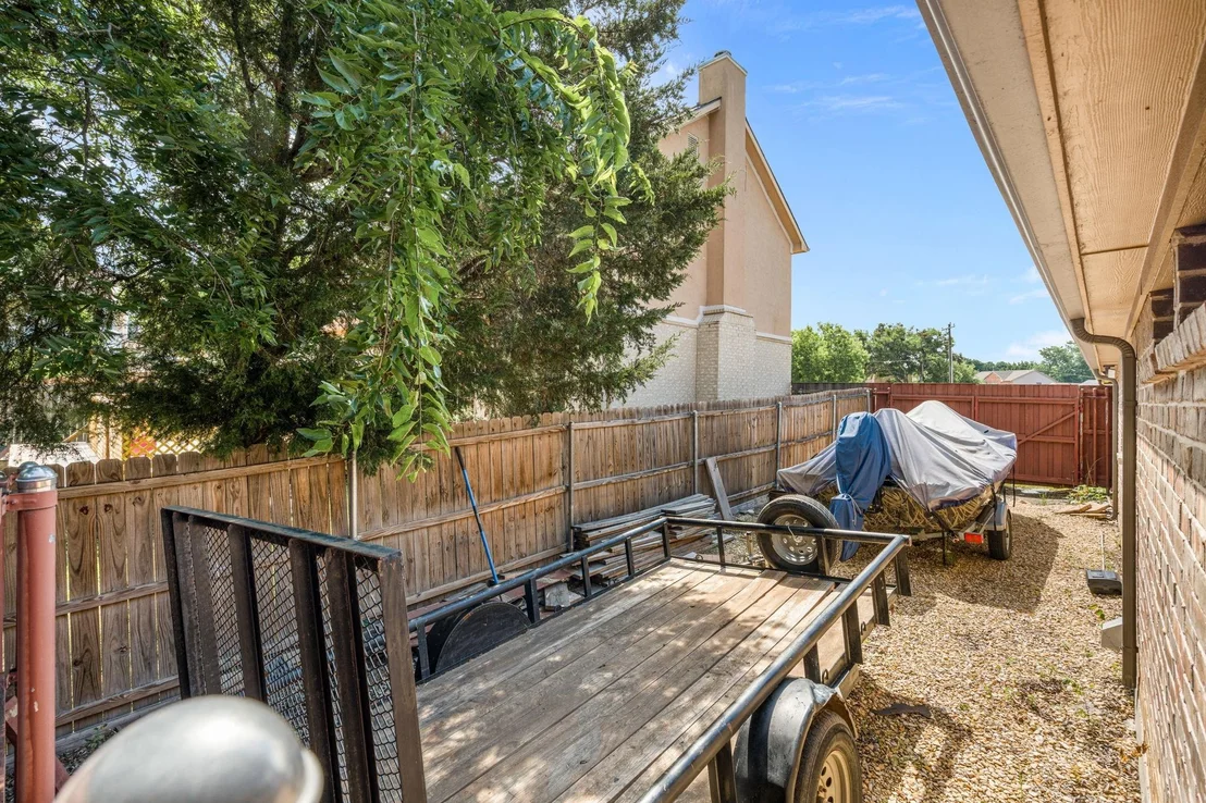 Photo of 606 Hillside Circle