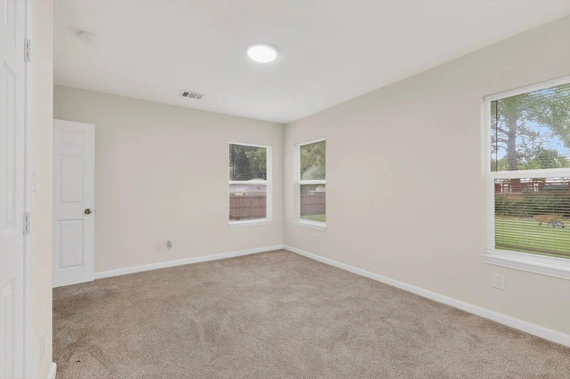 Photo of 405 Elm Drive
