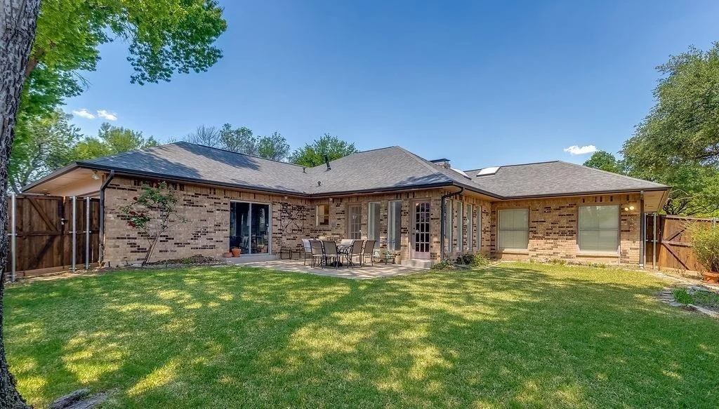 Photo of 1005 Nottingham Drive