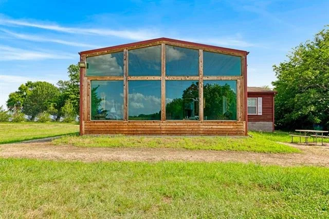 Photo of 1101 County Road 2810
