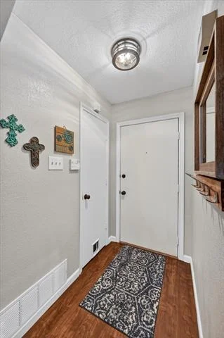 Photo of 745 Carol Lane