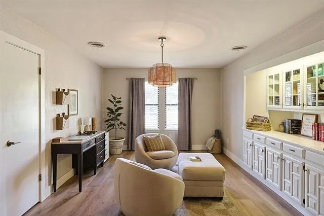 Photo of 23 Fairway Oaks Boulevard