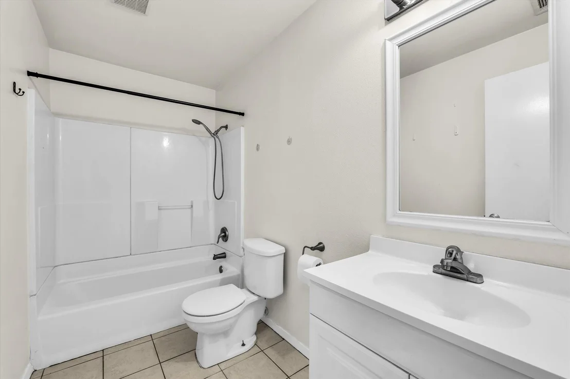 Photo of Unit 206 at 1500 Lake Shore Drive
