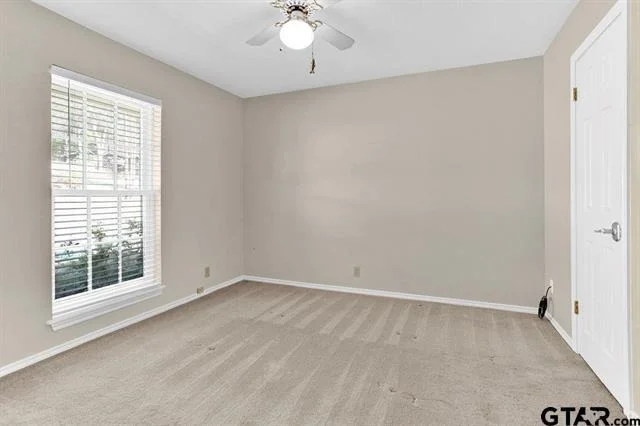 Photo of 206 Hideaway Lane Central