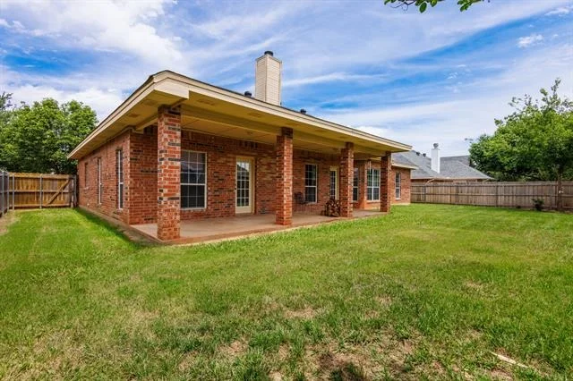 Photo of 3325 Silver Oaks Drive