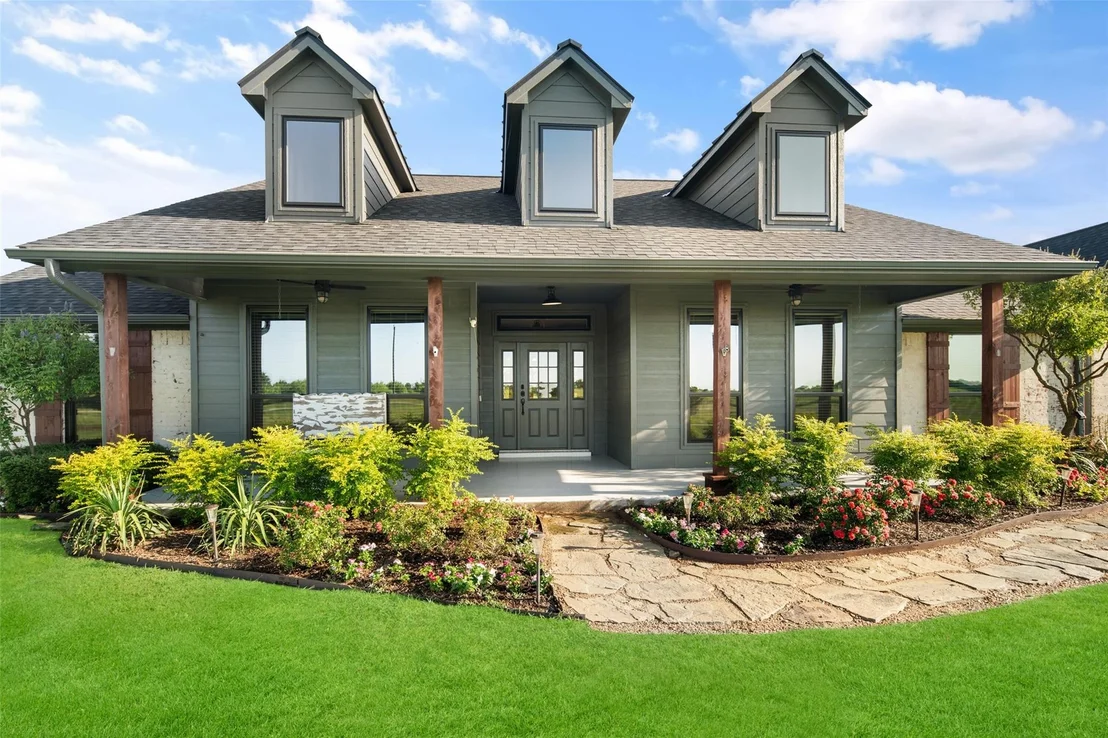 Photo of 1019 Vaughan Lane