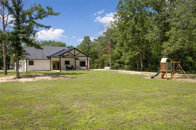 Photo of 1756 County Road 45080 Road