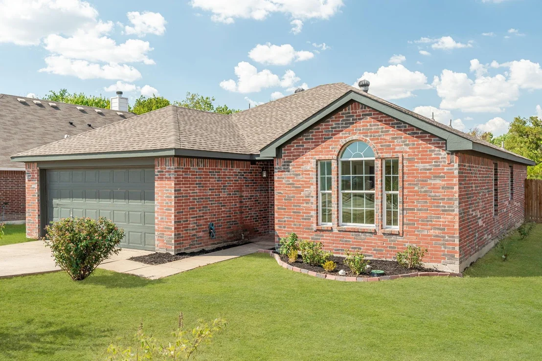 Photo of 412 Harvard Drive