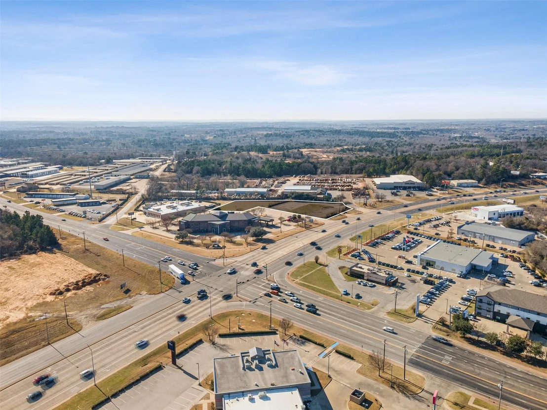Photo of 3909 S Southwest Loop 323