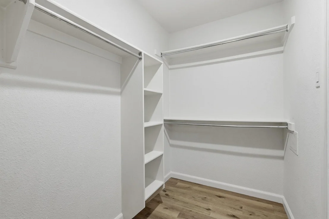 Photo of 924 Edgefield Trail