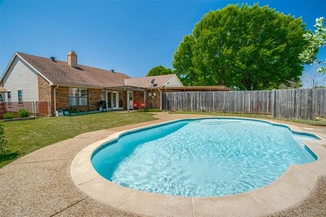 Photo of 555 Gillespie Drive