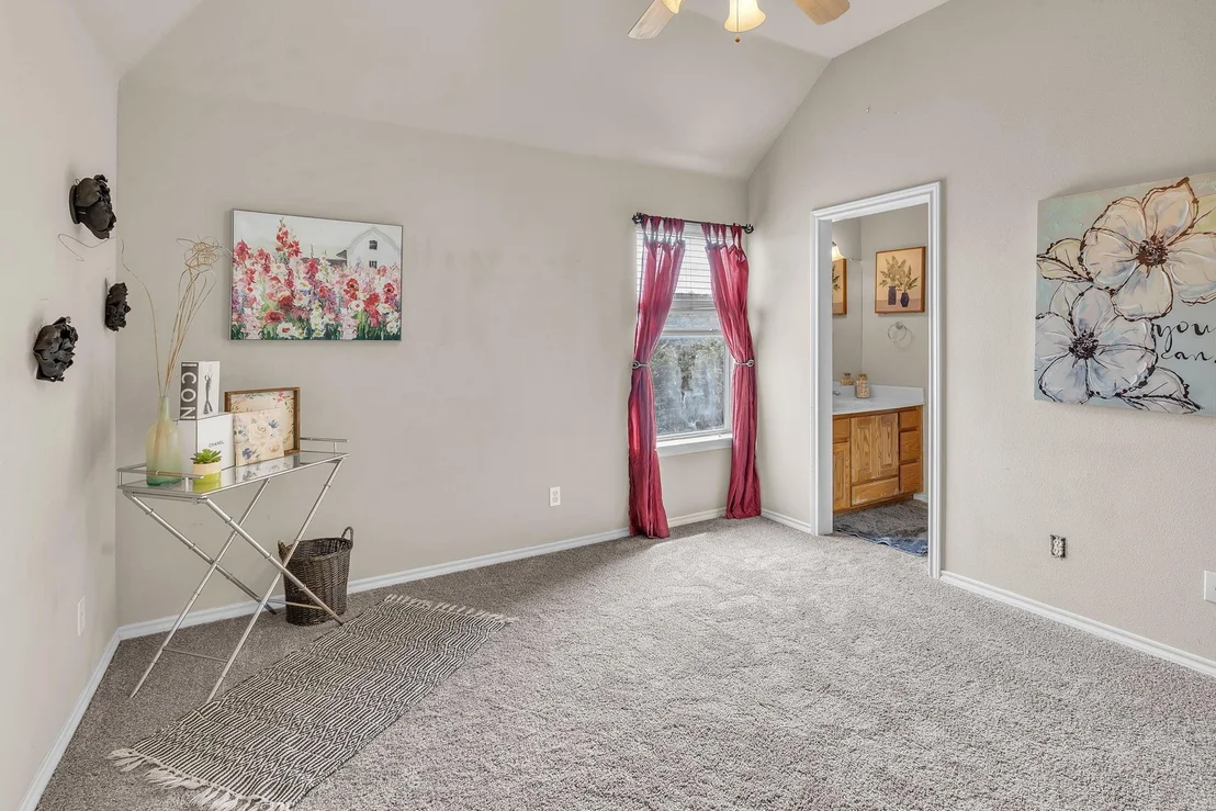 Photo of 333 Coach House Circle