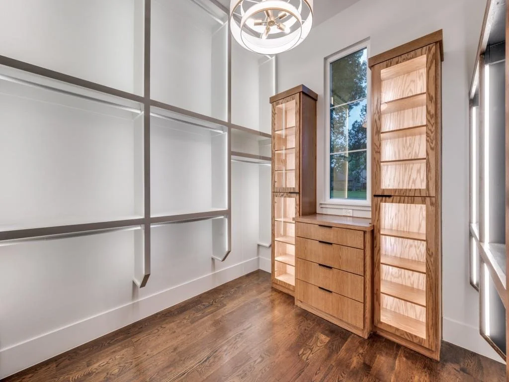 Photo of 9317 Redondo Drive