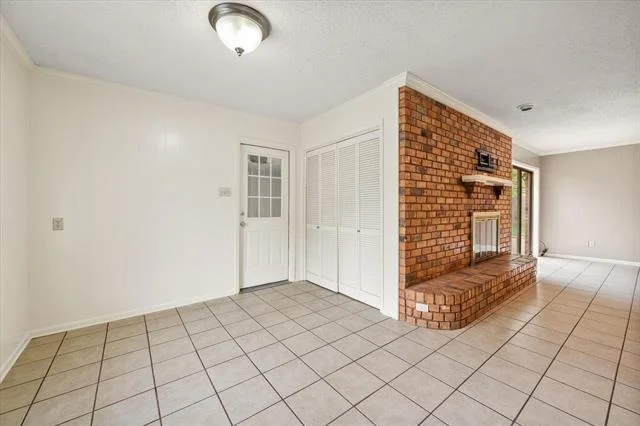 Photo of 628 Madison Drive