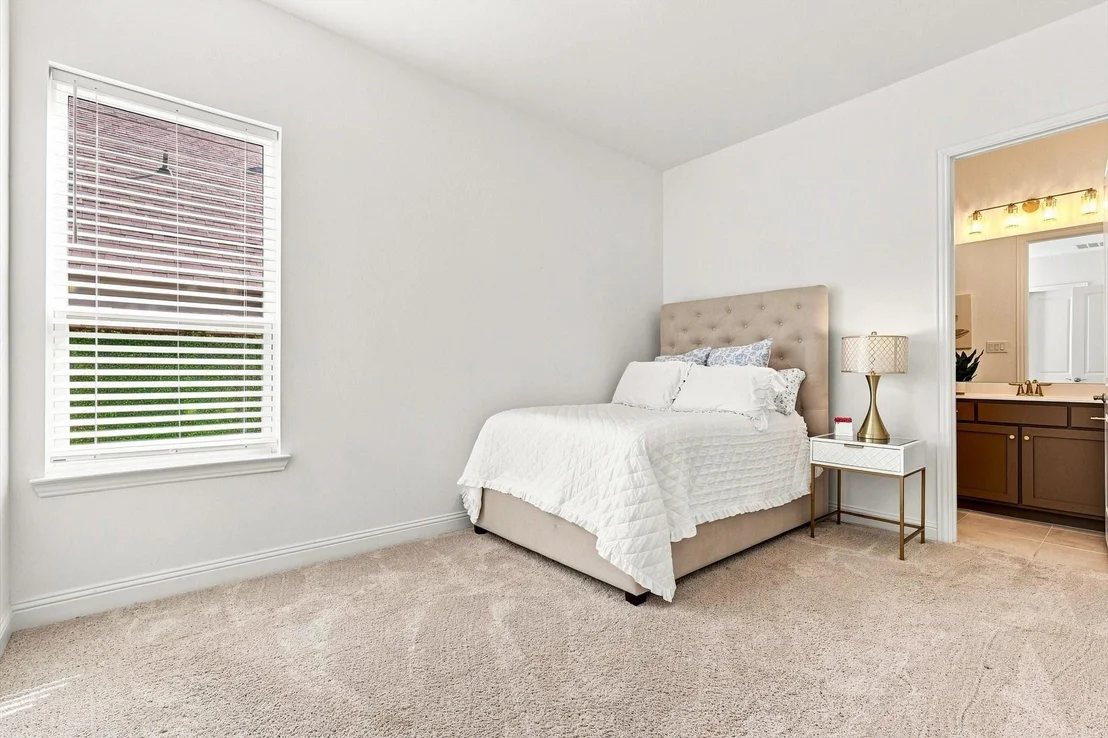 Photo of 7122 Doe Creek Lane